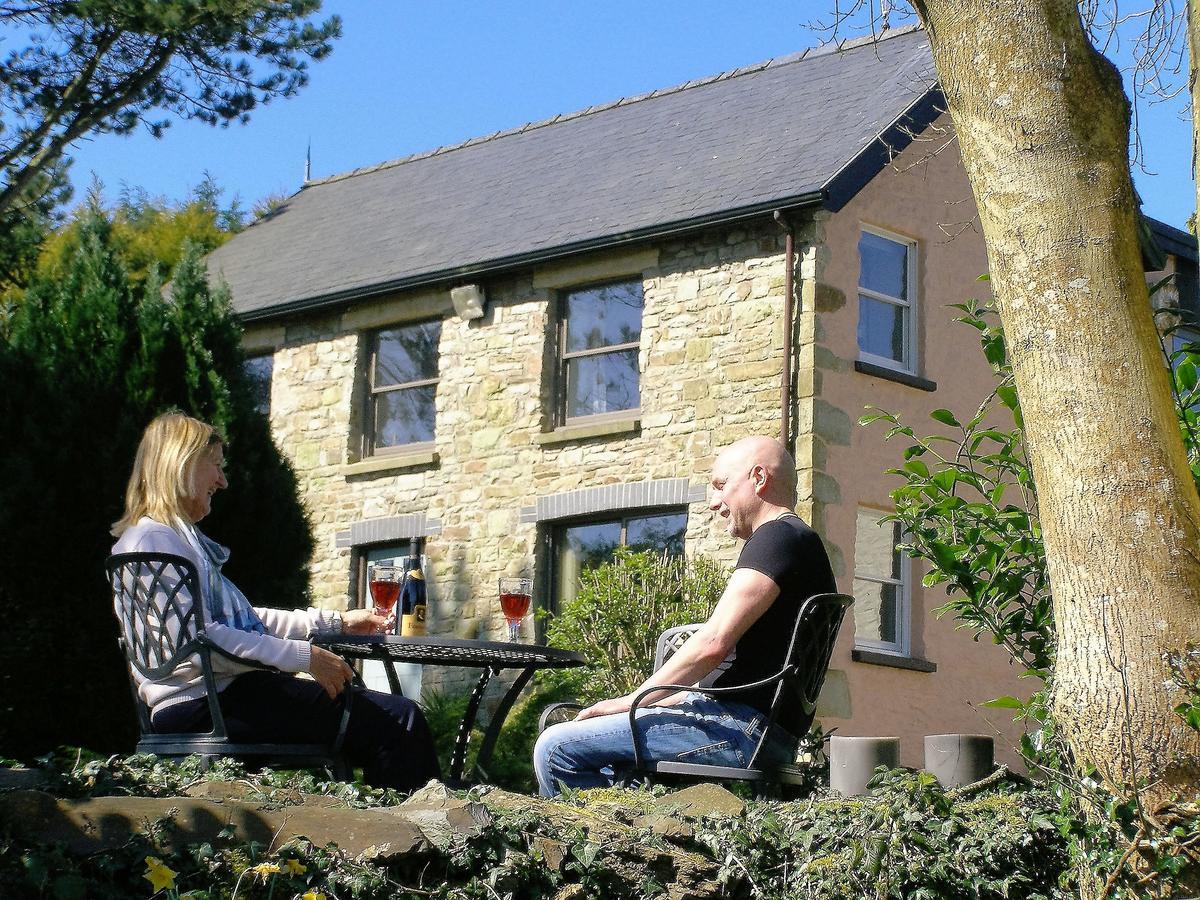 Ffynnon Fendigaid Bed And Breakfast Aberporth Dış mekan fotoğraf